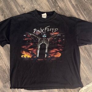 Rare 1990s Vintage Pink Floyd The Wall Distressed Worn Faded Tour tee Mens XL